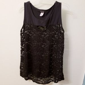 🖤 Beautiful Black Lace Tank Top w/ Keyhole Accent